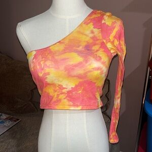 boohoo one shoulder crop top